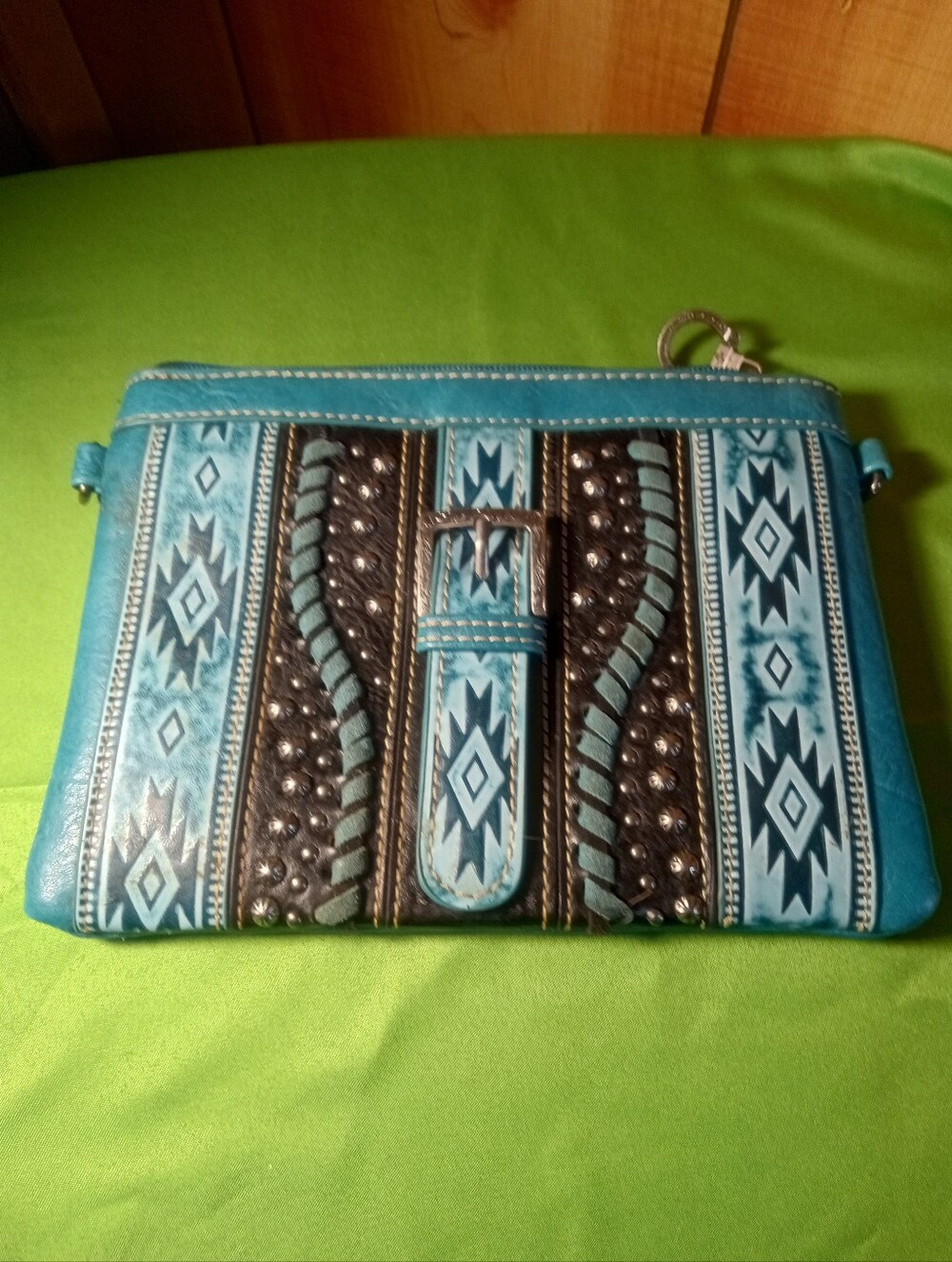 Montana West Womens Turquoise Aztec Pattern Wristlet Clutch